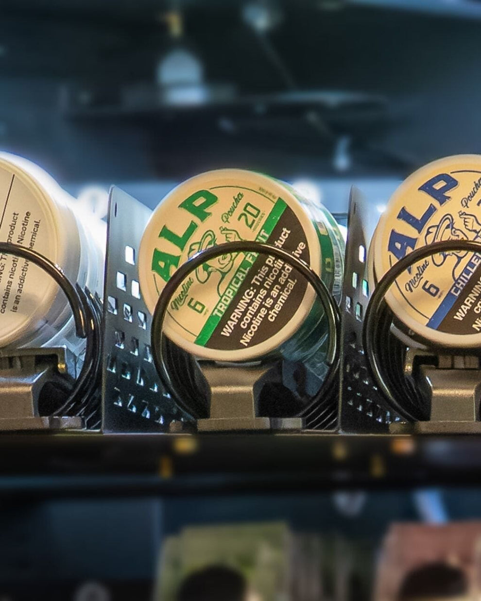 Tin Lifter – Nicotine Pouch Adapter for Coil Vending Machines