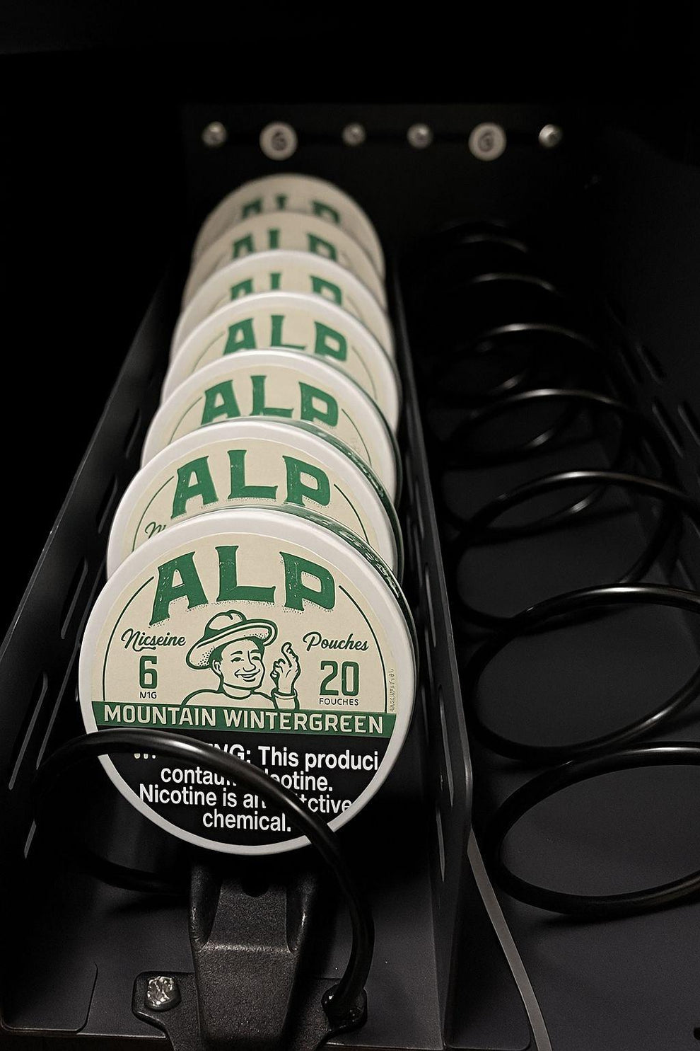 Tin Lifter – Nicotine Pouch Adapter for Coil Vending Machines